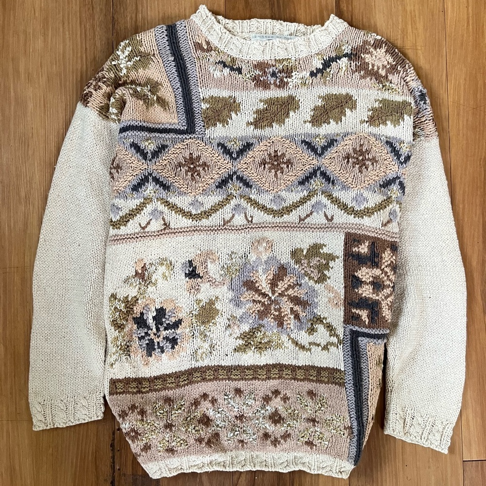 JENNIFER & COMPANY VINTAGE KNITTED BY HAND Knit Sweater - Cream